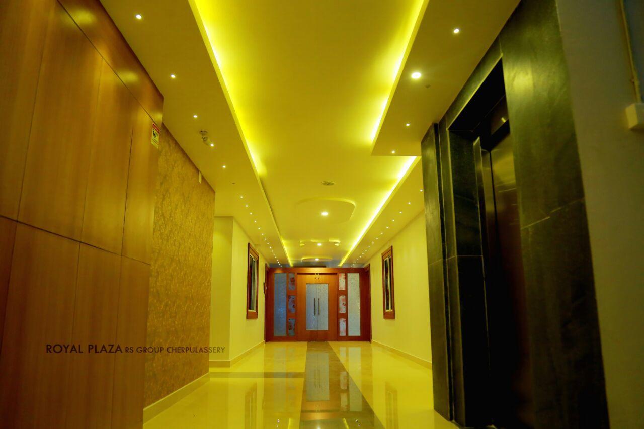 Hotel Royal Plaza Residency Cheruppulasseri Exterior foto